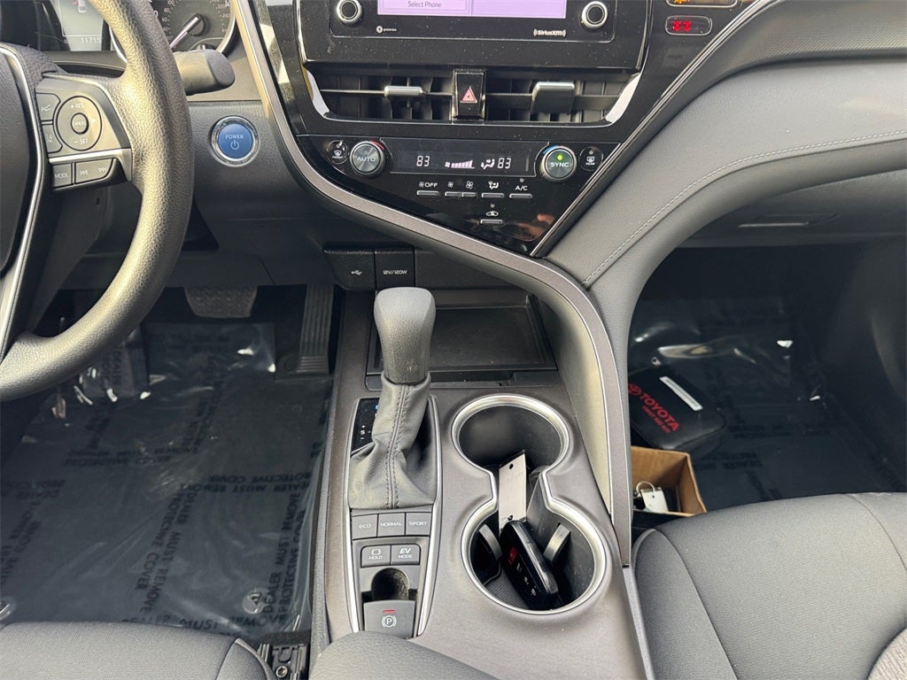 2024 Toyota CAMRY LE