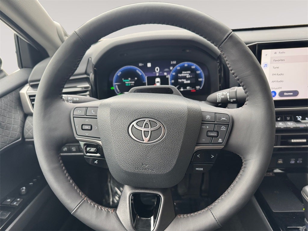 2025 Toyota CAMRY XLE