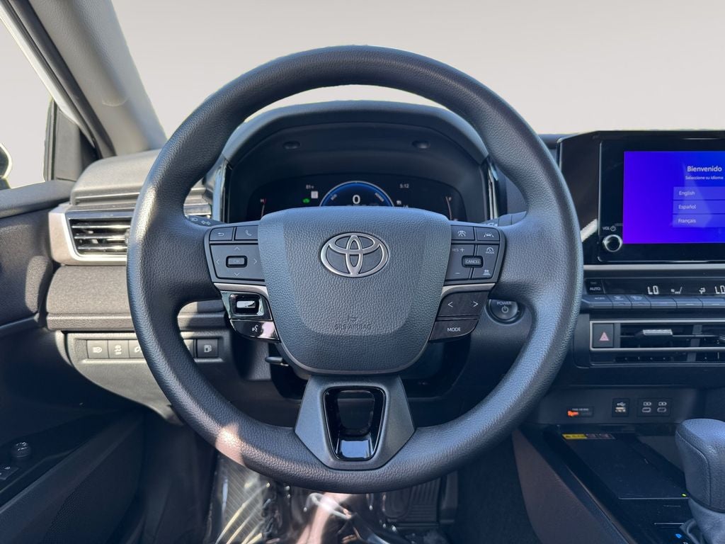 2025 Toyota CAMRY LE