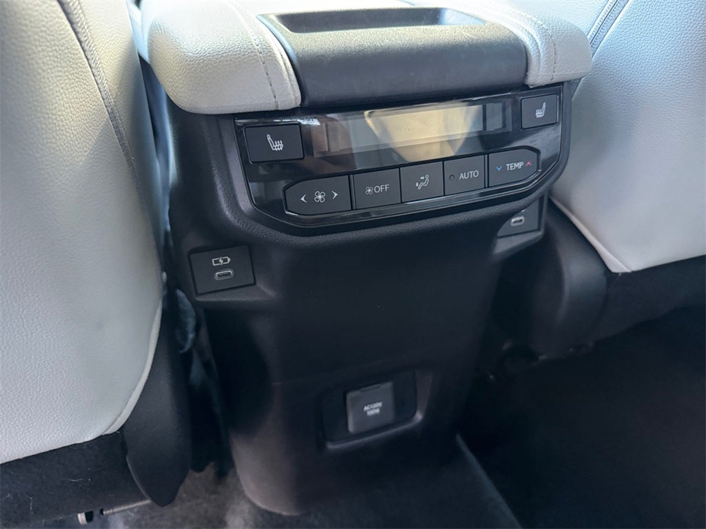 2025 Toyota GRAND HIGHLANDER Limited