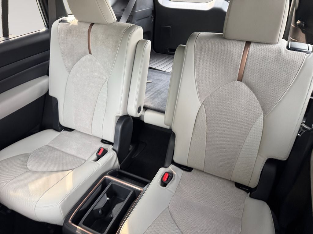 2024 Toyota Grand Highlander Hybrid MAX Platinum