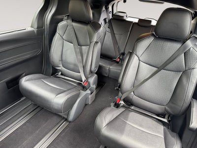 2025 Toyota SIENNA XLE AWD Woodland Edition