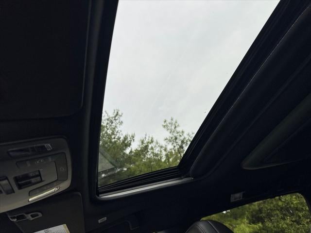 2025 Toyota SIENNA XLE AWD Woodland Edition