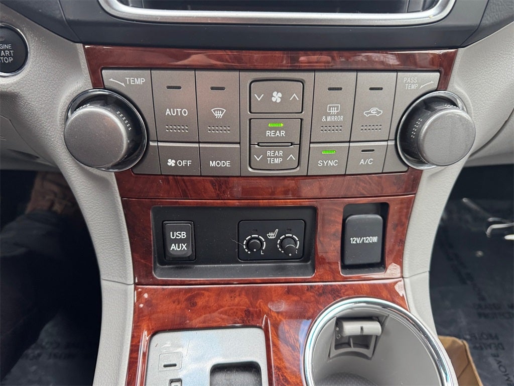 2013 Toyota HIGHLANDER Limited