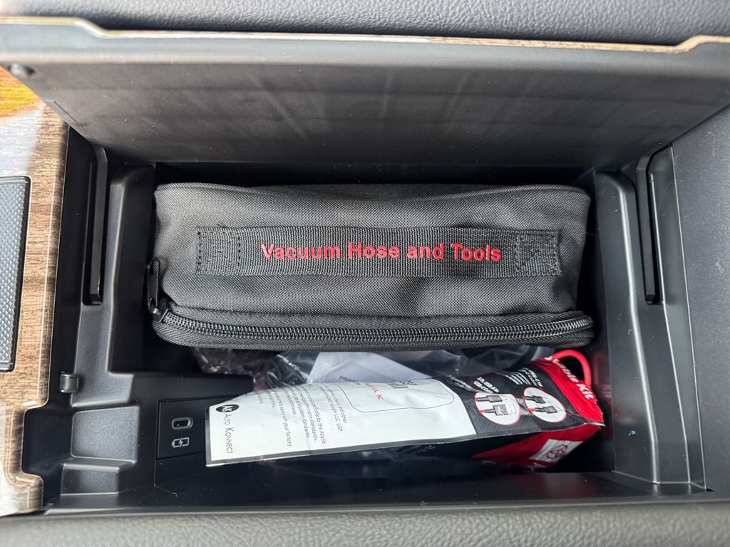 2025 Toyota SIENNA PLT AWD Platinum 7 Passenger