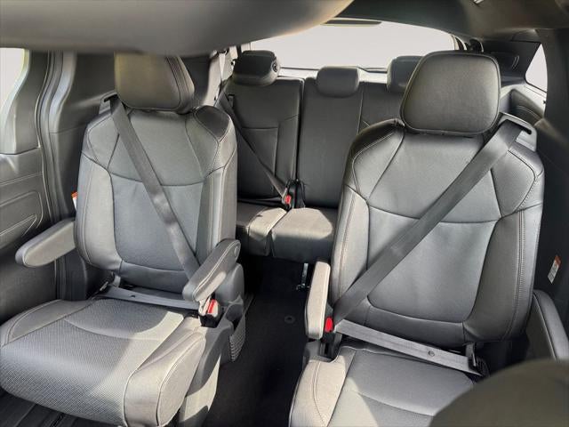 2025 Toyota SIENNA PLT AWD Platinum 7 Passenger