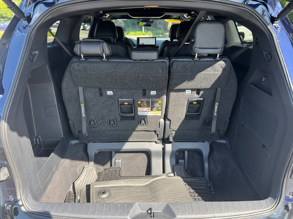 2026 Toyota Sienna Platinum 7 Passenger
