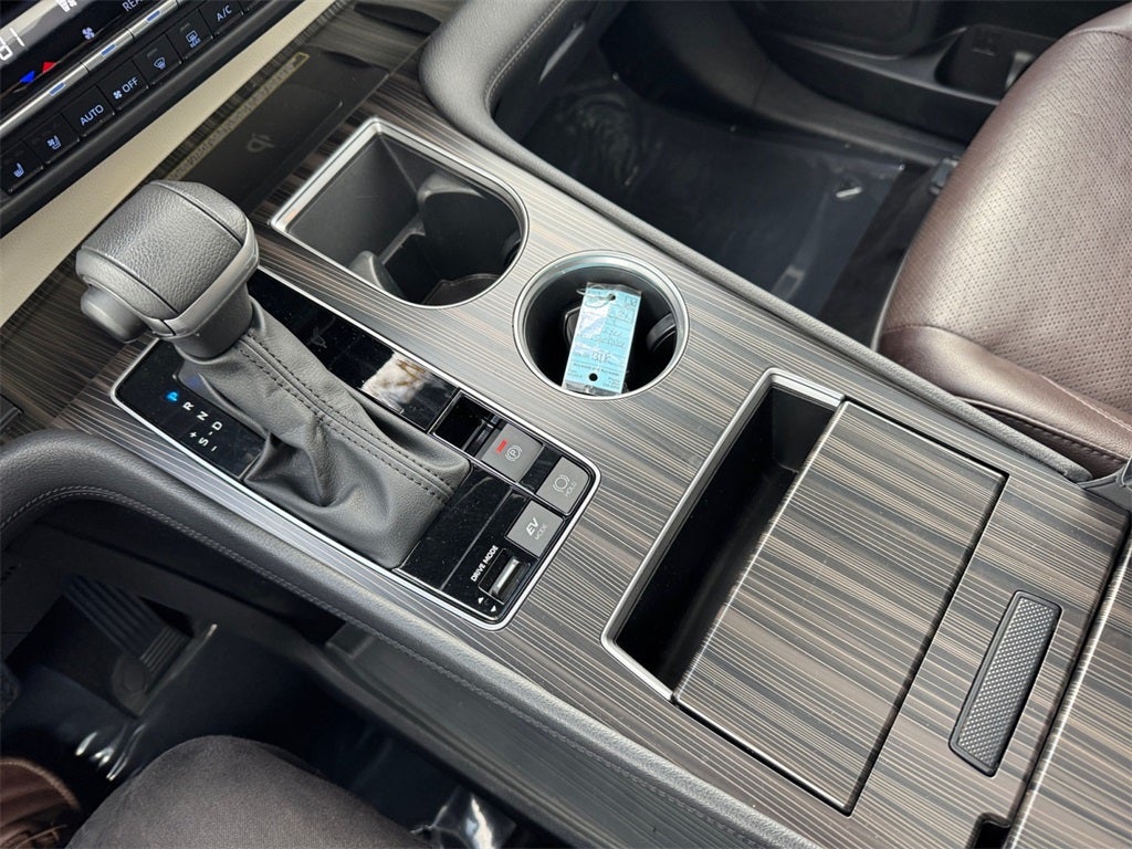 2023 Toyota SIENNA PLT AWD Platinum 7 Passenger