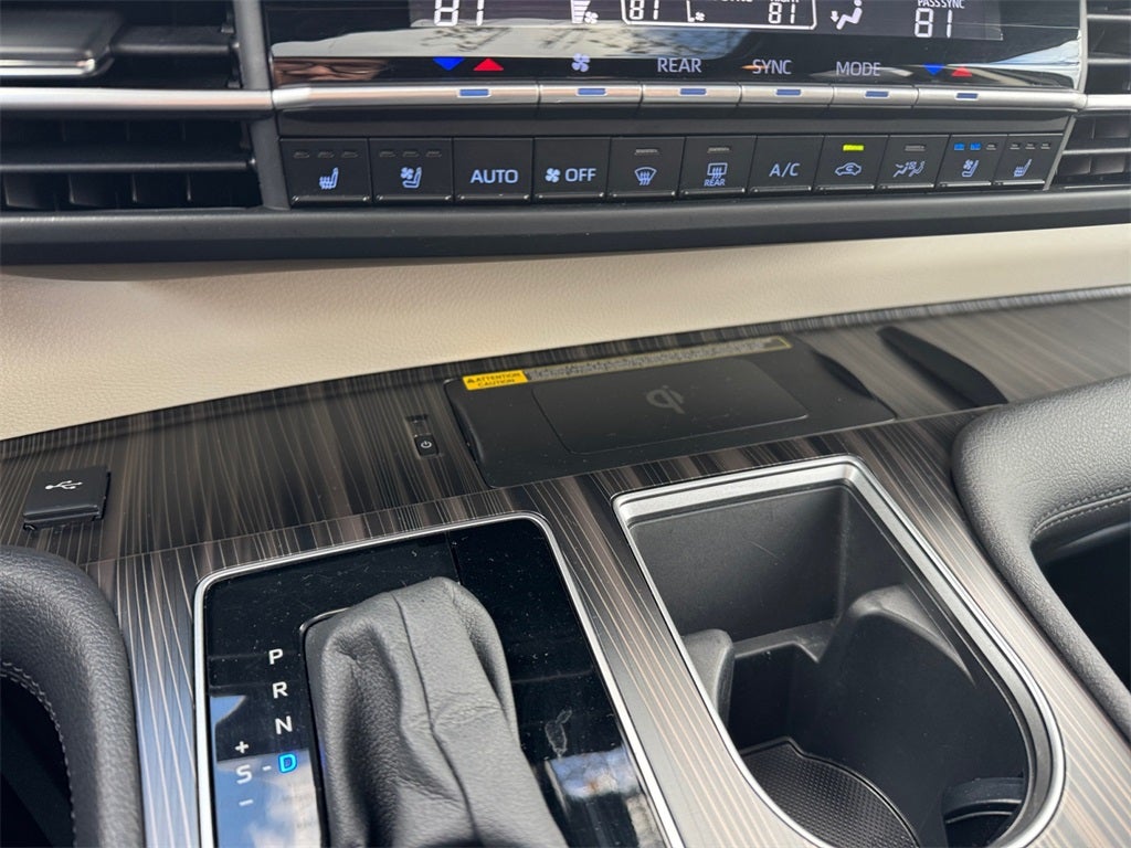 2023 Toyota SIENNA PLT AWD Platinum 7 Passenger