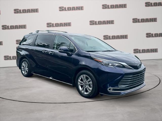 2024 Toyota Sienna Platinum 7 Passenger
