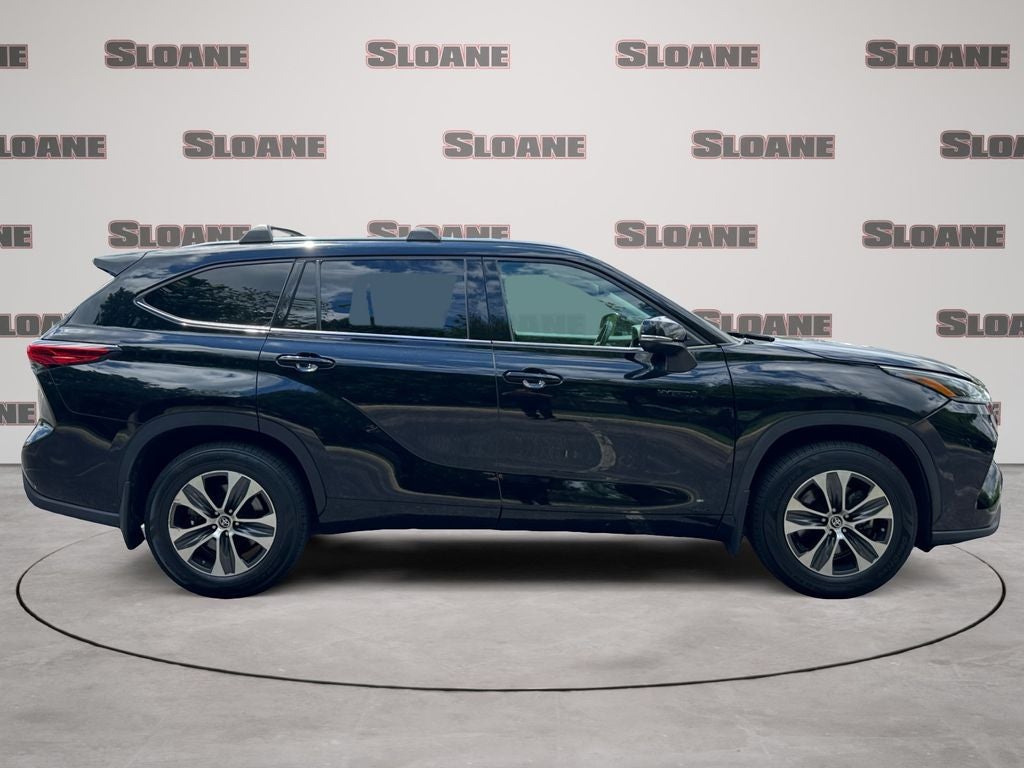 2021 Toyota HIGHLANDER HYBRD XLE