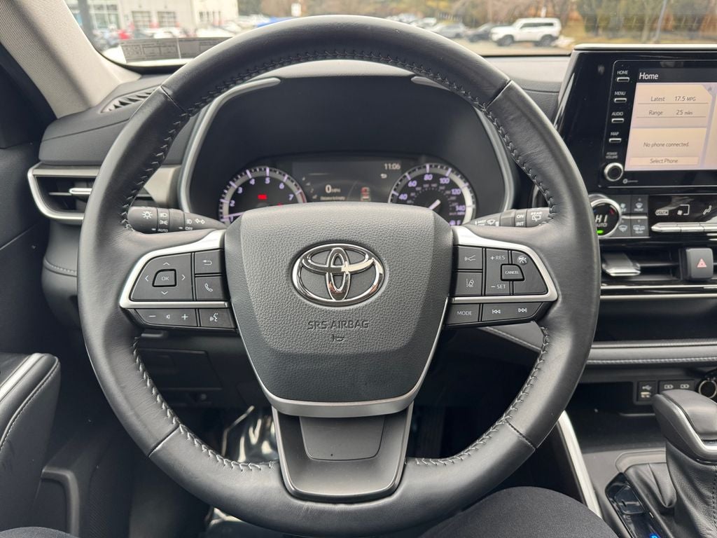 2022 Toyota HIGHLANDER XLE