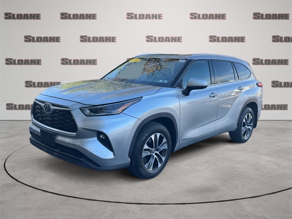 2022 Toyota HIGHLANDER HYBRD XLE