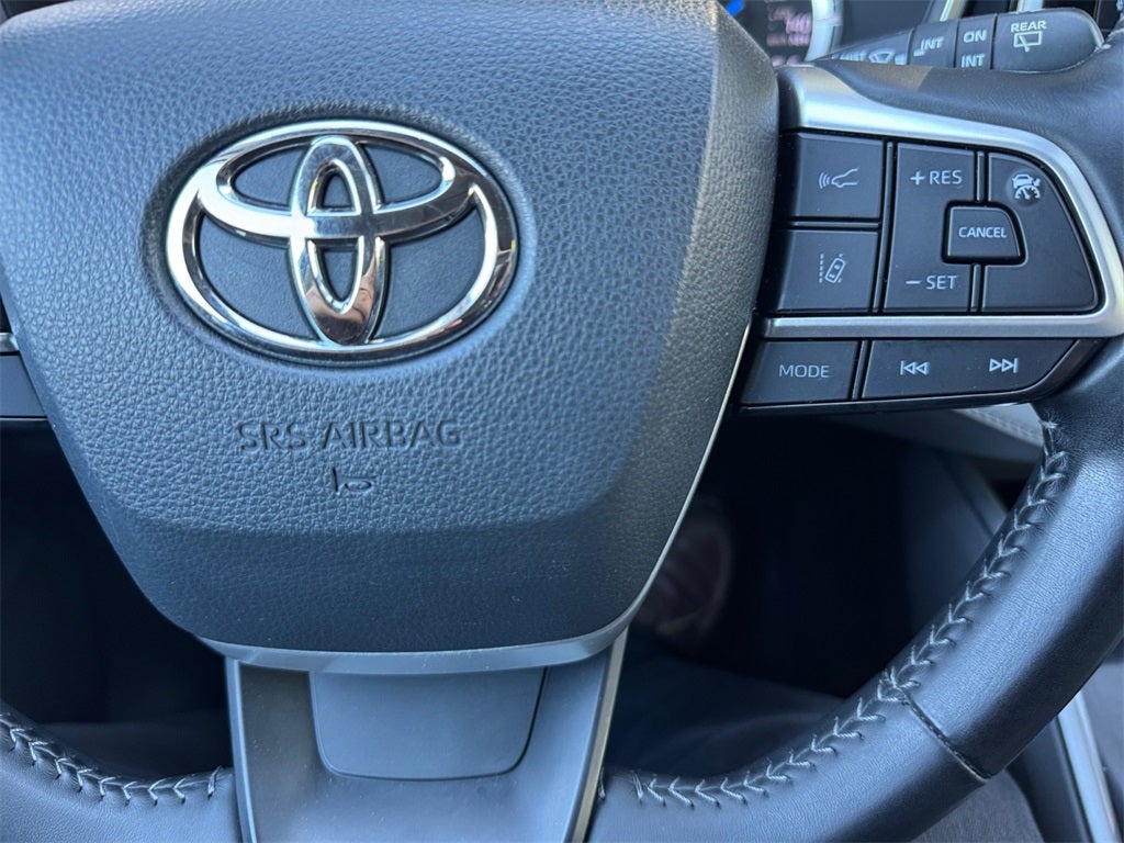 2022 Toyota HIGHLANDER HYBRD XLE