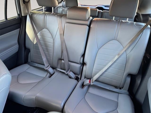 2022 Toyota HIGHLANDER HYBRD XLE