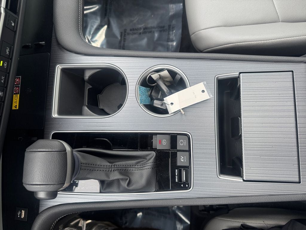 2025 Toyota Sienna XLE 7 Passenger