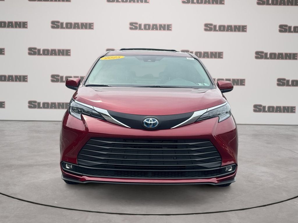 2025 Toyota Sienna XLE 7 Passenger