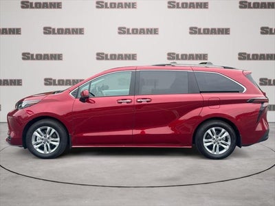 2025 Toyota Sienna XLE 7 Passenger