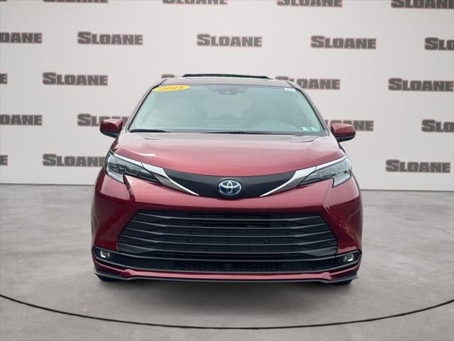 2025 Toyota Sienna XLE 7 Passenger