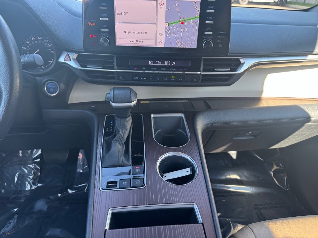 2023 Toyota Sienna XLE 7 Passenger