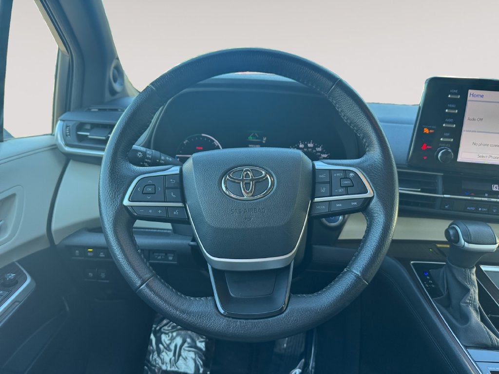 2023 Toyota Sienna XLE 7 Passenger
