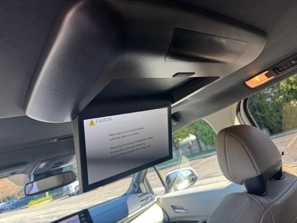 2023 Toyota Sienna XLE 7 Passenger