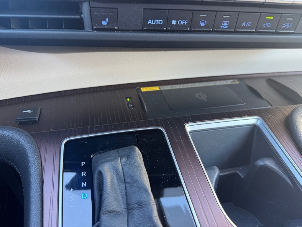 2023 Toyota Sienna XLE 7 Passenger