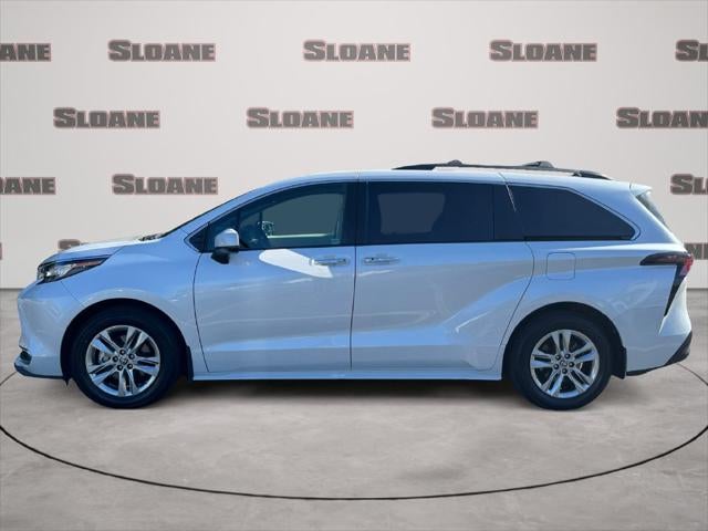 2023 Toyota Sienna XLE 7 Passenger