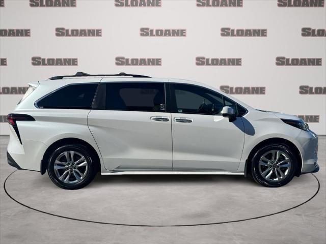 2023 Toyota Sienna XLE 7 Passenger