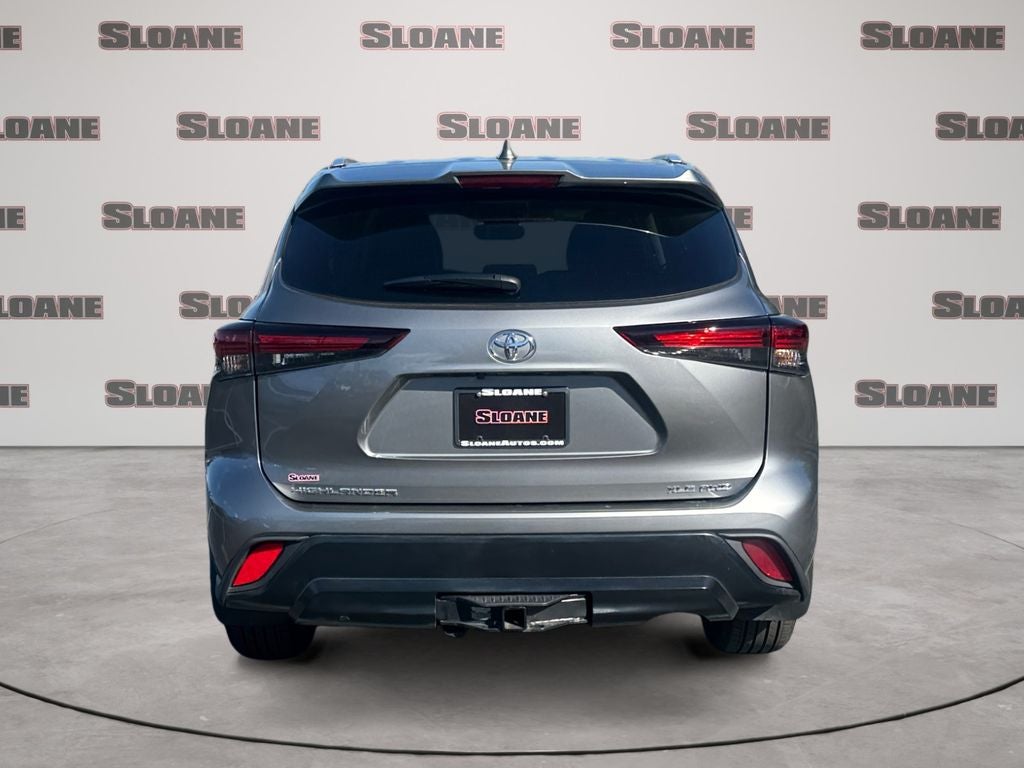 2026 Toyota HIGHLANDER XLE