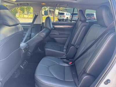 2026 Toyota Highlander Platinum