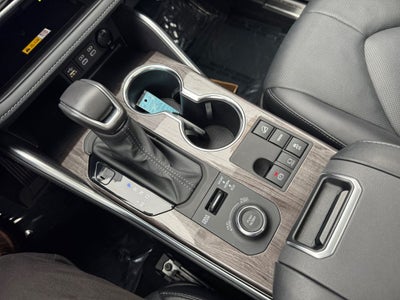 2024 Toyota HIGHLANDER Platinum