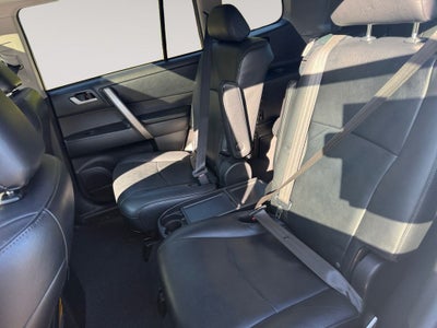2010 Toyota HIGHLANDER SE