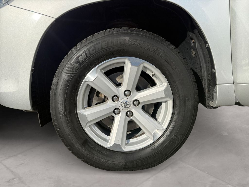 2010 Toyota HIGHLANDER SE