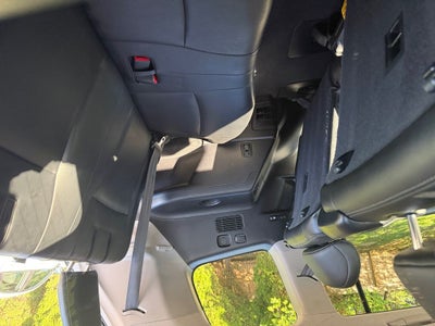 2010 Toyota HIGHLANDER SE