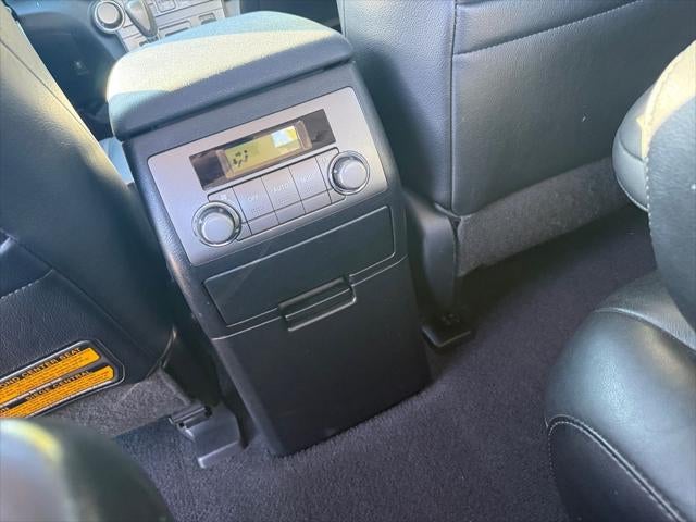 2010 Toyota HIGHLANDER SE