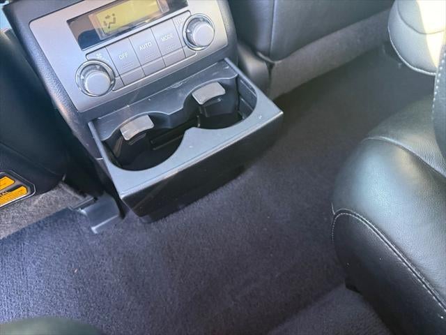 2010 Toyota HIGHLANDER SE
