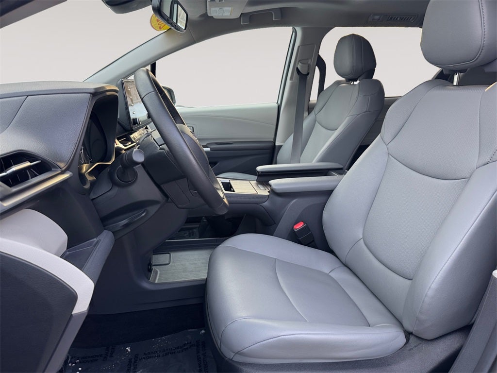 2024 Toyota SIENNA XLE AWD XLE 7 Passenger