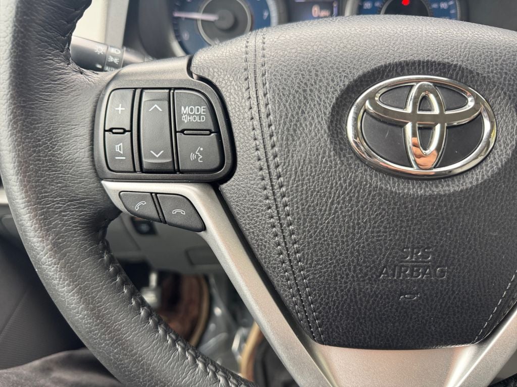 2020 Toyota SIENNA XLE 3.5L XLE