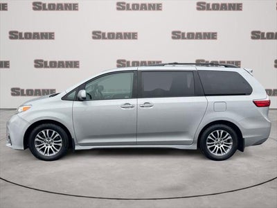 2020 Toyota SIENNA XLE 3.5L XLE