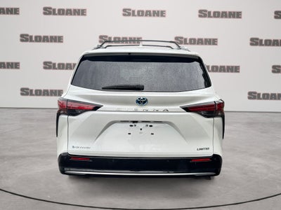 2025 Toyota Sienna Limited 7 Passenger