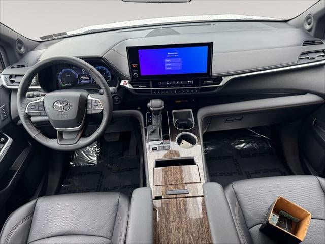 2025 Toyota Sienna Limited 7 Passenger
