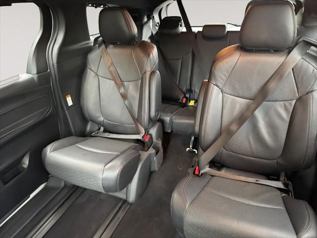 2025 Toyota Sienna Limited 7 Passenger