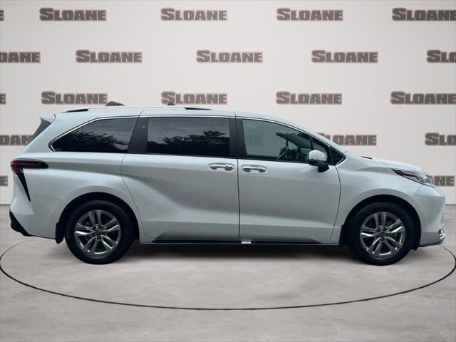 2025 Toyota Sienna Limited 7 Passenger