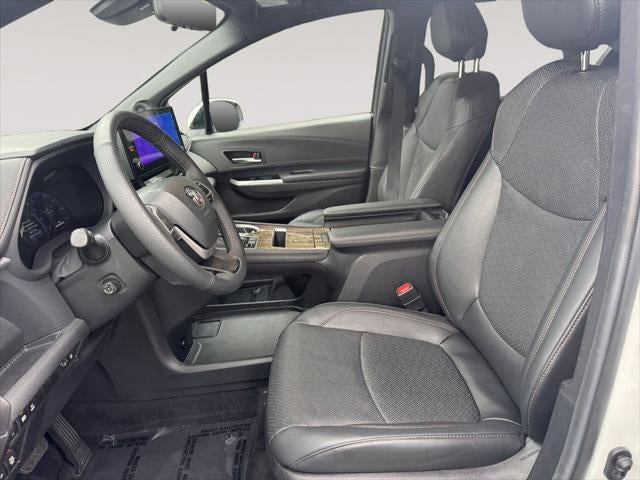 2025 Toyota Sienna Limited 7 Passenger