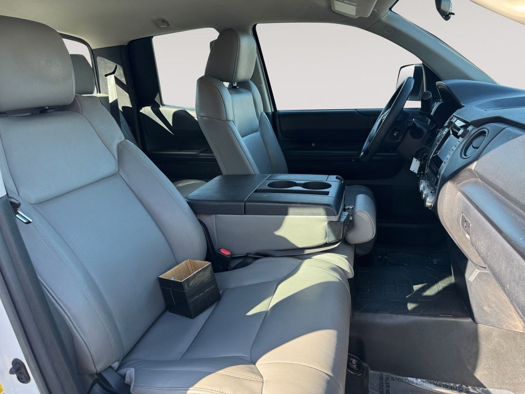 2017 Toyota TUNDRA 4X4 SR