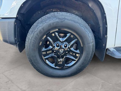 2017 Toyota TUNDRA 4X4 SR