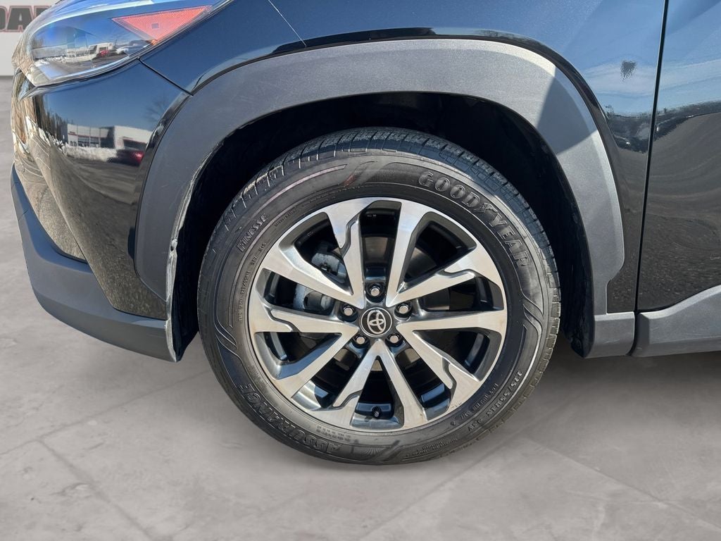 2023 Toyota Corolla Cross XLE