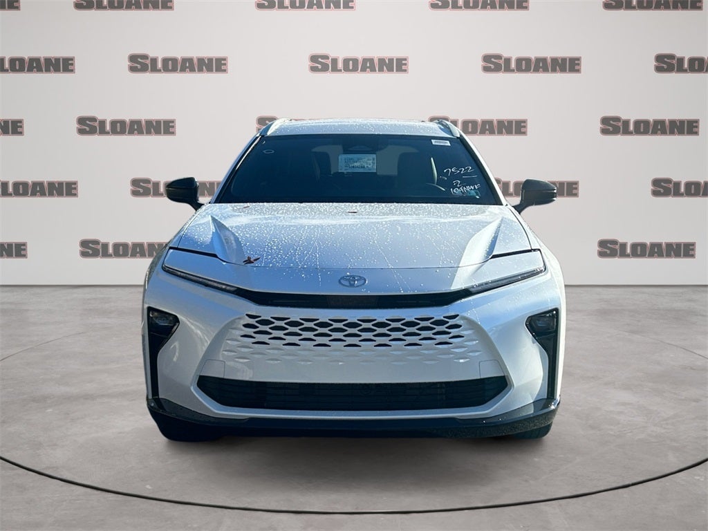 2025 Toyota CROWN SIGNIA XLE