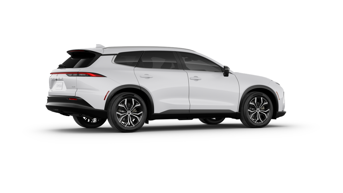 2025 Toyota CROWN SIGNIA XLE